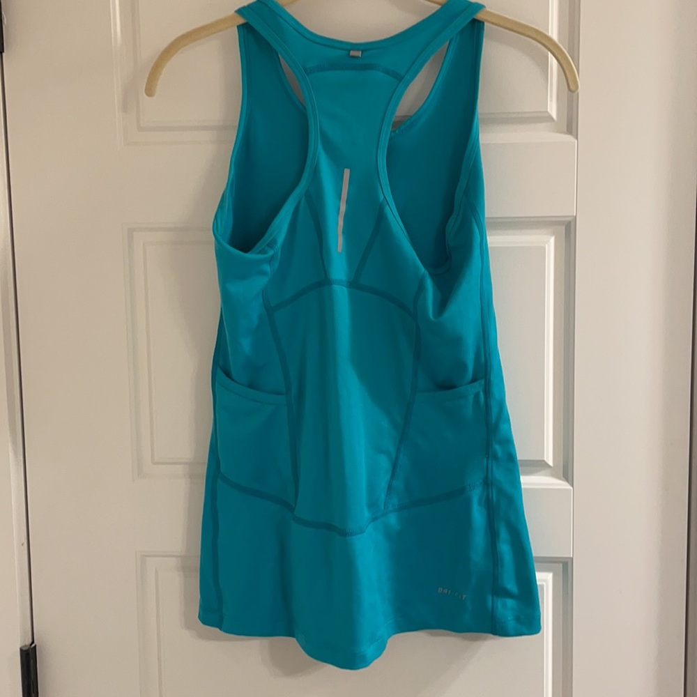 Nike Razor Back tank top - Picture 2 of 2